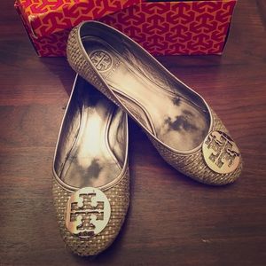 Tory Burch Reva flat (size 8)
